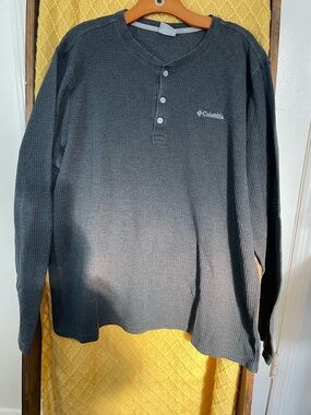 Columbia Men's Long-Sleeve Waffle Henley - Charcoal Gray